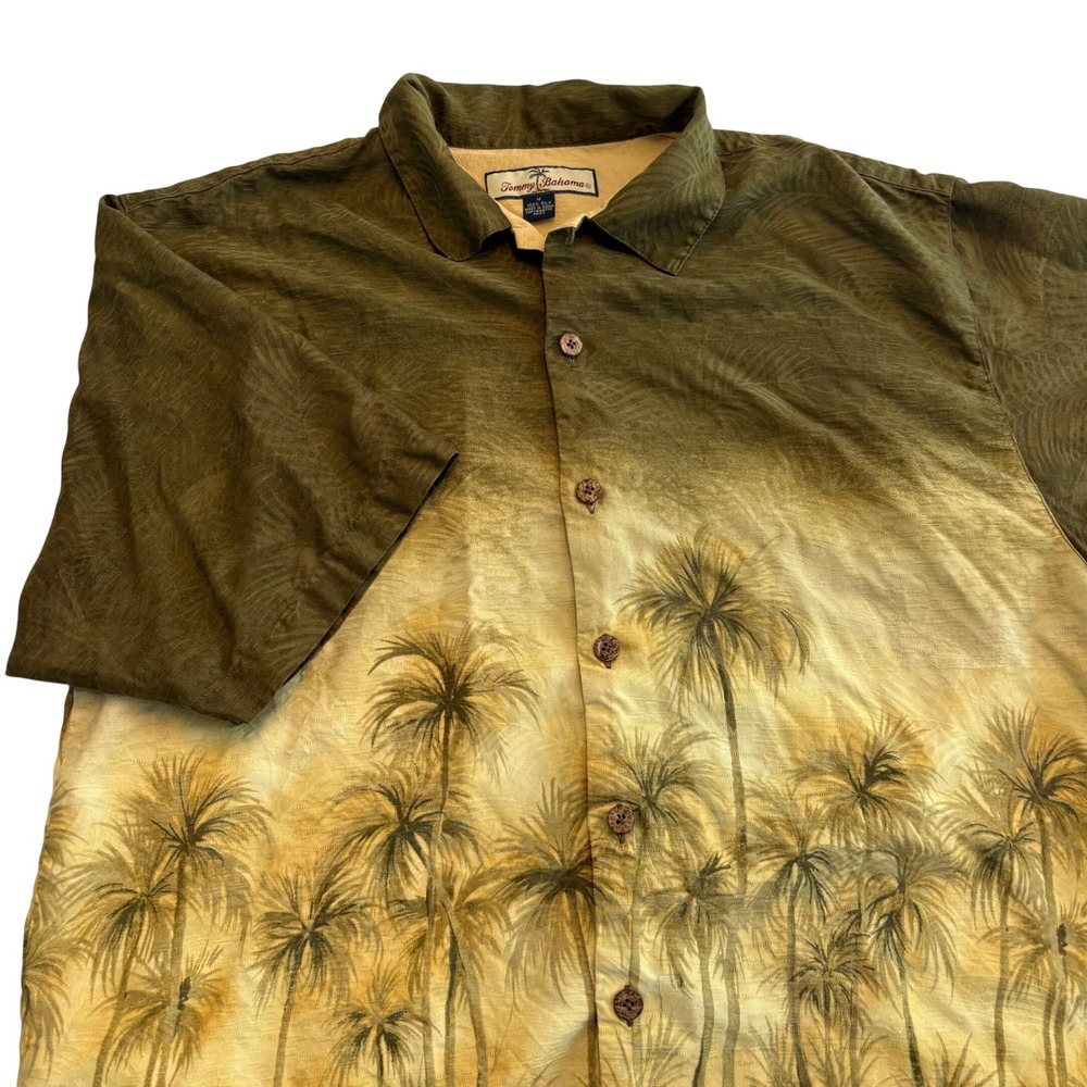Tommy Bahama Silk Shirt Mens M Green Palm Tree Ombre Tropical Button Front